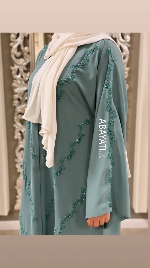 ABAYATI: Alia - Afbeelding 4