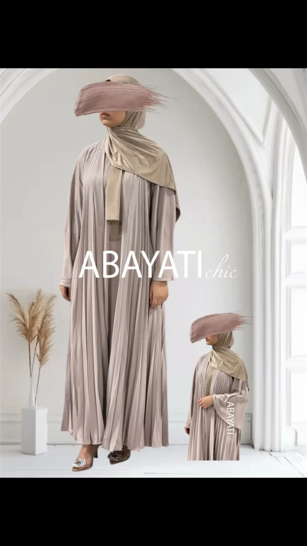 ABAYATI: Plisse set. - Afbeelding 2