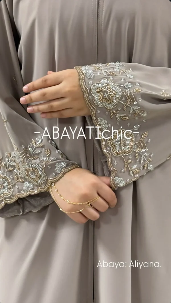 ABAYATI: Aliyana